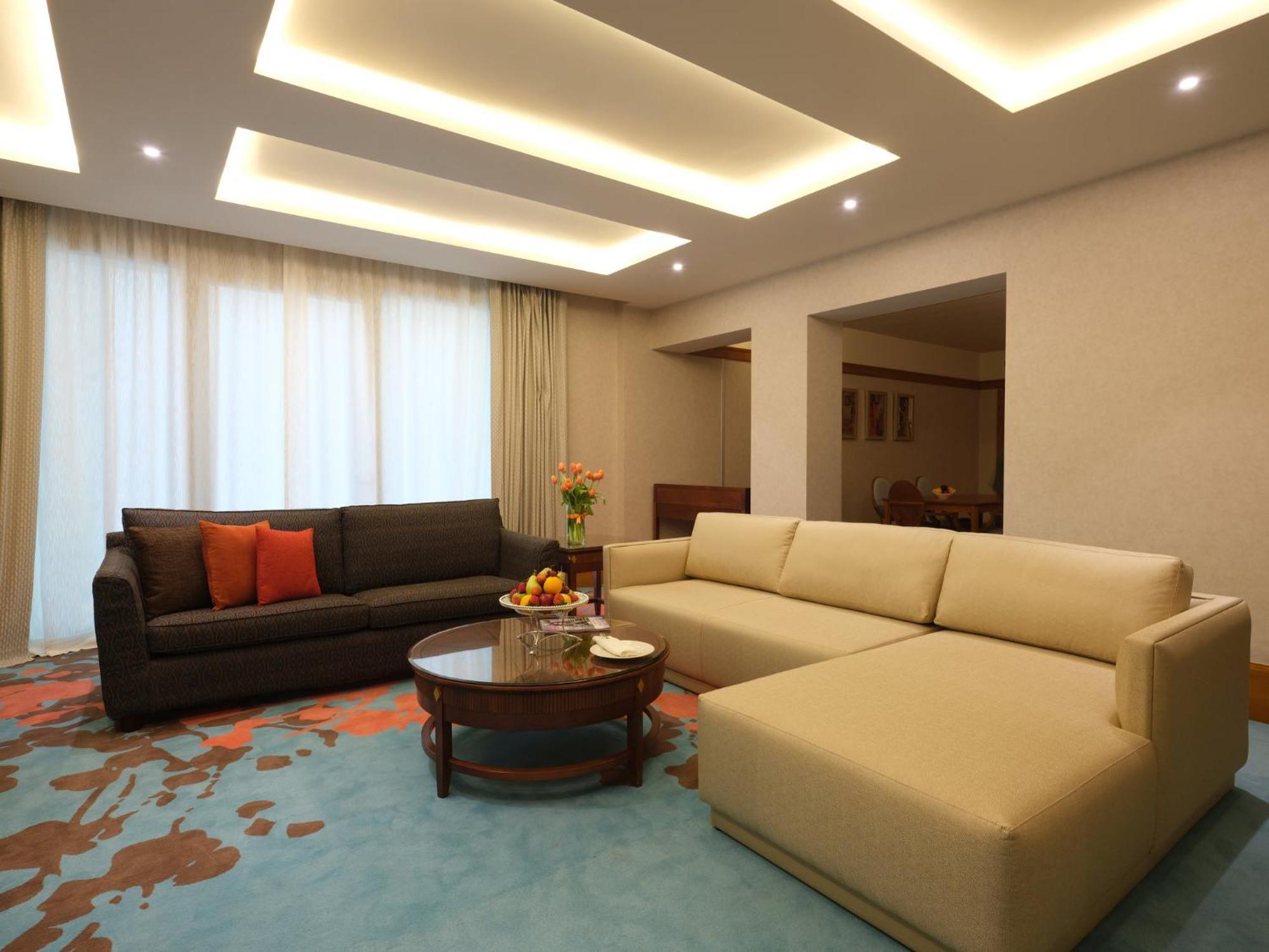 Holiday Inn Kuwait Al Thuraya City By Ihg Kuwait City Luaran gambar